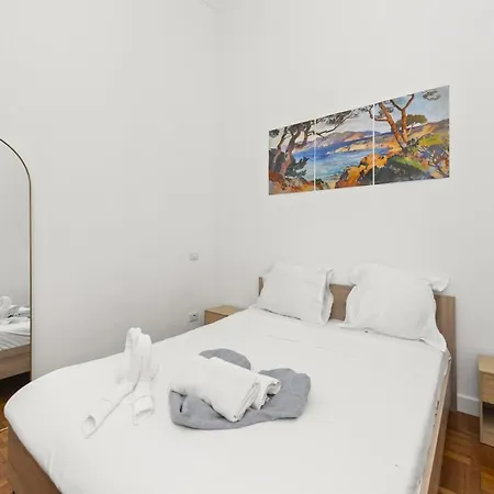 Lumineux 4pax Dans Batiment Historique Lägenhet Menton